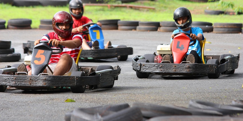 At these adventure parks in Shimla, make sure you stick to the rules for your safety