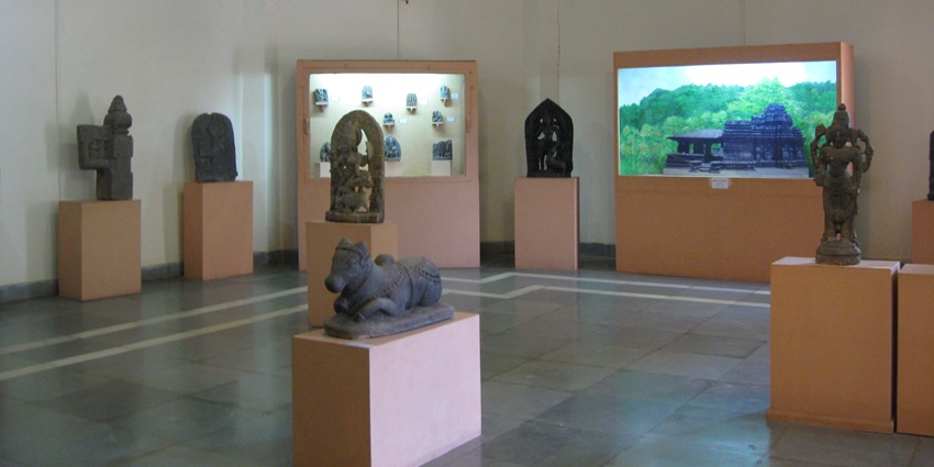 Goa State Museum is one of the best Goa art museums to every traveller to explore.