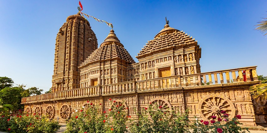 A view of the entrance of the Govardhan Matha, a top tourist attraction in Odisha.