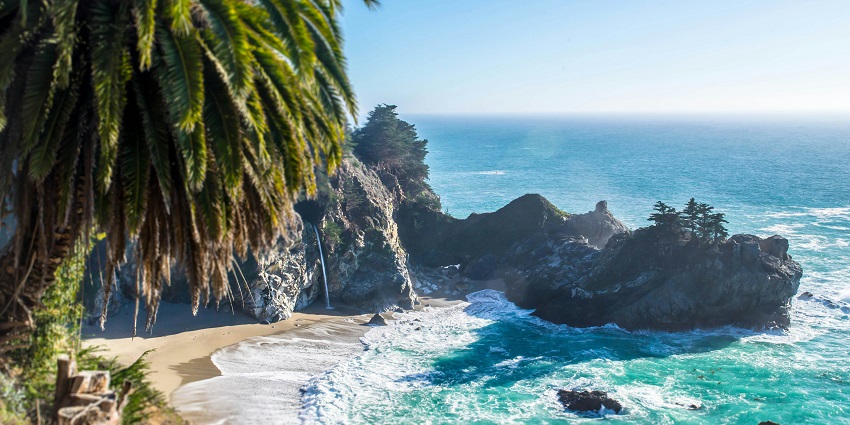 Goyambokka, a popular tourist destination in Sri Lanka, is in the proximity of Tangalle.