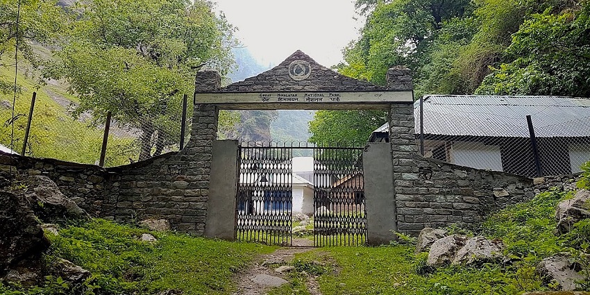 Explore the vast biodiversity at the famous Great Himalayan National Park, Shamshi.