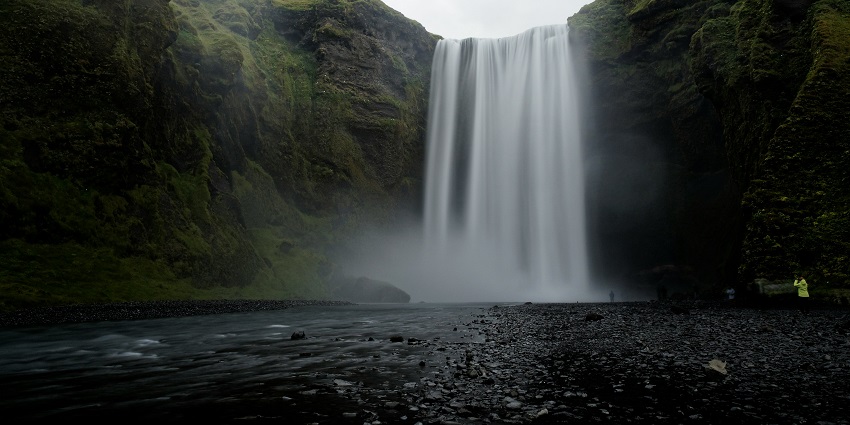 Gundlakamma Falls, located in the Prakasam district, is a popular destination.