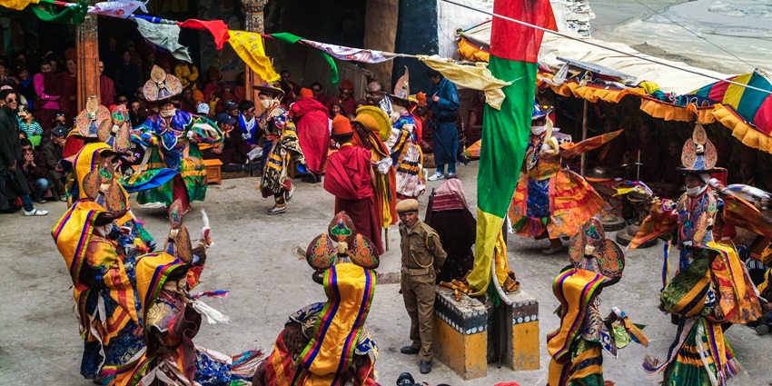 One of the best festivals of Gurez Valley is the Gurez festival to experience the culture.