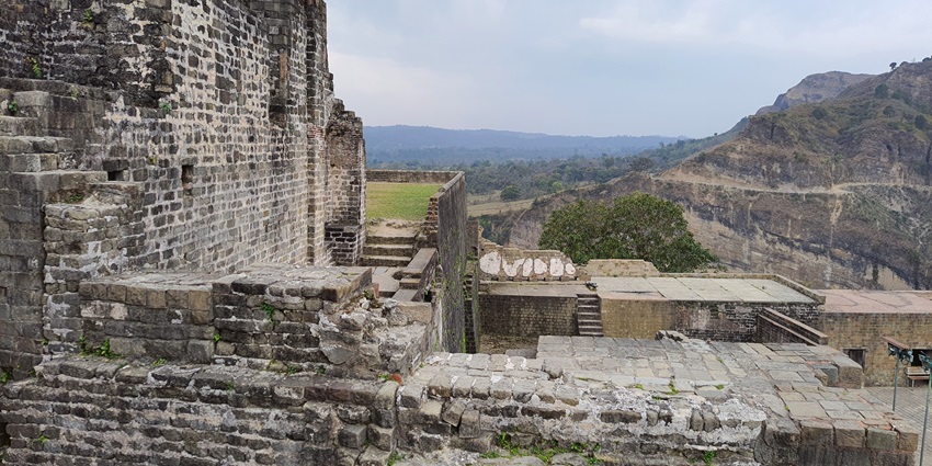 Gurkha Fort is among the places to visit in Kasauli for capturing scenic shots.