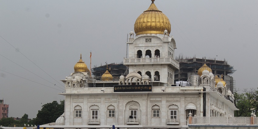 Gurudwara Bangla Sahib holds a religious significance among the Sikhs and locals.