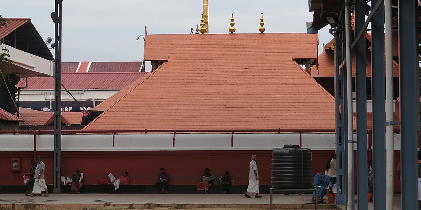 See the traditional architecture of Guruvayur Temple, on your visit to Mammiyoor Temple.