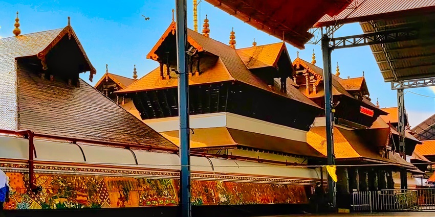 The beautiful snapshot of Guruvayur Temple of Thrissur– Near Thrissur Museum, Kerala