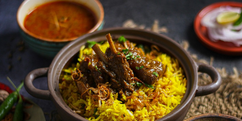 Handi Gosht, a mutton delicacy, is worth adding to your list of the best food in Ranchi.