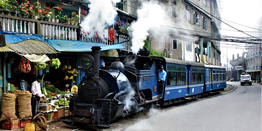 Explore the Hayden Hall is one of the most significant places for shopping in Darjeeling.
