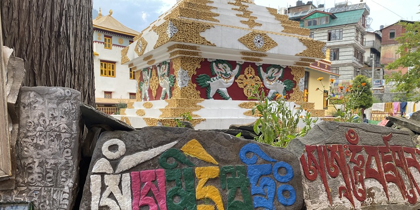 Panoramic view of the Nyungmapa buddhist temple amdist the rocky mountains of Himachal