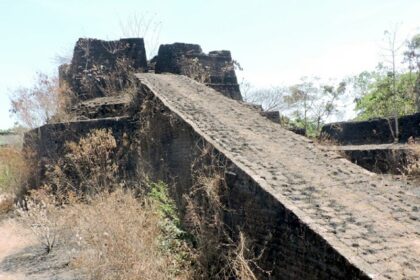 Hosdurg fort is one of the best places to visit in Kerala for history enthusiasts