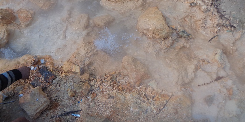 Various hot springs are present in Sohna which have medicinal properties.