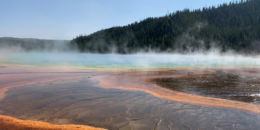 Reshi hot spring offers a comforting warmth for tourists to relax into