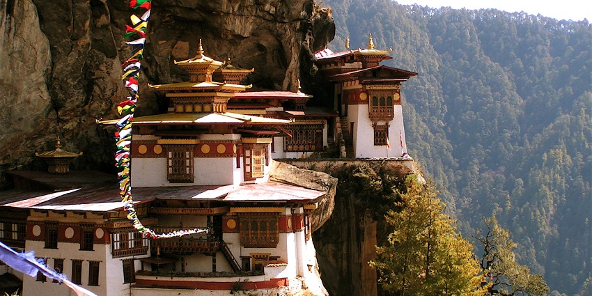 Various hotels near Sonada Monastery provide the best facilities and views during the stay of tourists.