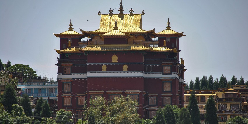 Many hotels near Bokar Monastery provide scenic views during their stay during Bokar monastery.