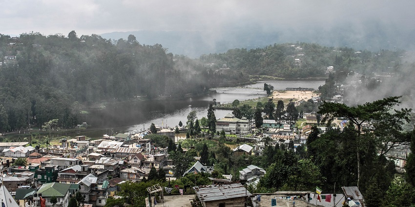 Kurseong and Mirik have wonderful hotels near Jore Pokhri wildlife sanctuary, with many with spectacular views.