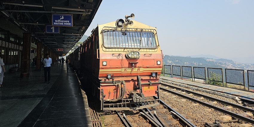 An image of Shimla Railway Station, a way to reach Baba Bhalku Rail Museum.