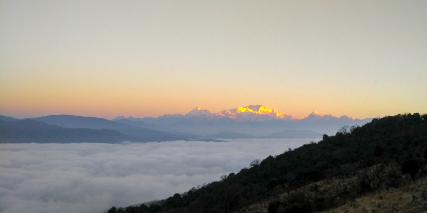 The mesmerising views of sunset from the majestic Sandakphu Peak in the Singalila Ridge.