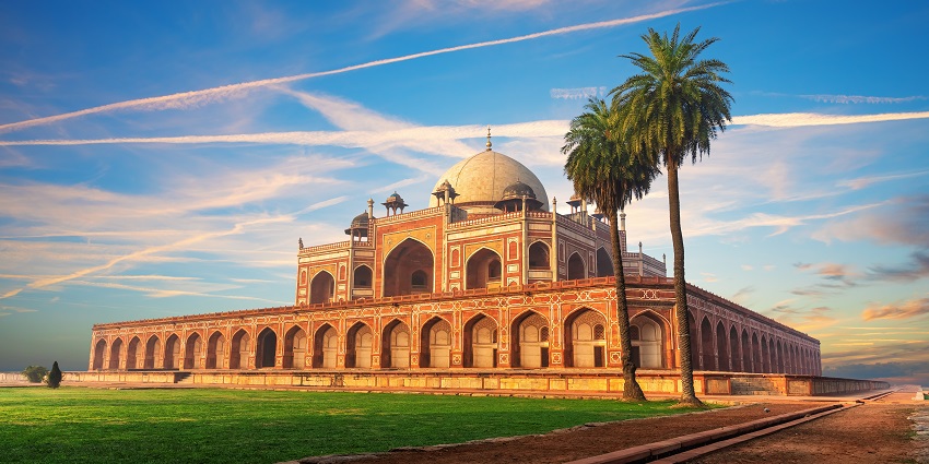 Humayun's Tomb is one of the places to see near Pragati Maidan with Mughal architectural elements