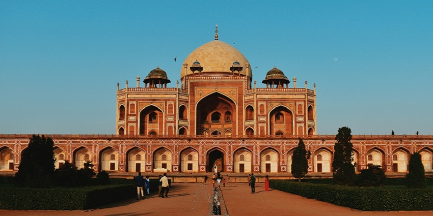 Humayun’s tomb is one of the most historical places to visit near Janakpuri West.