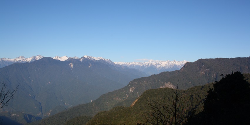 Panoramic view of the beautiful Mishmi hills and snowy mountains from the Mayudia pass