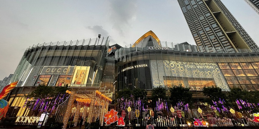 Decoration for the Chinese new year festival at the ICONSIAM–New year celebration