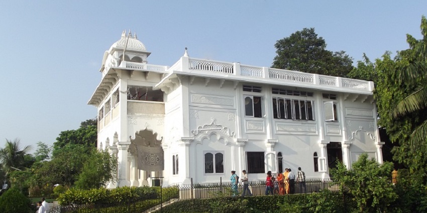 This ISKCON Temple is a part of the International Society for Krishna Consciousness.