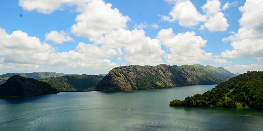 Idukki is an idyllic destination to enjoy trekking in Kerala for all the nature lovers.