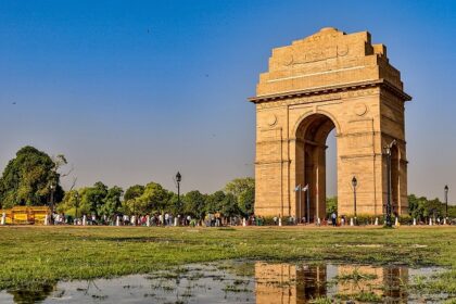 India Gate is one of the most famous places to visit in Delhi for tourists.