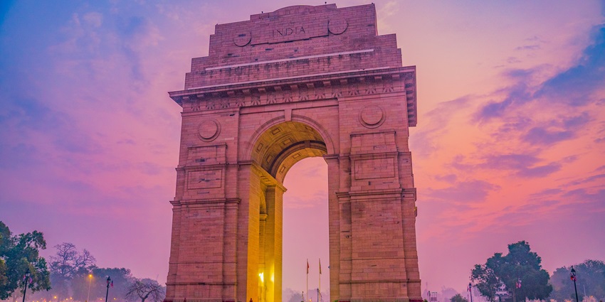 A glimpse of the iconic India Gate, one of the best places to visit in Delhi for fun.