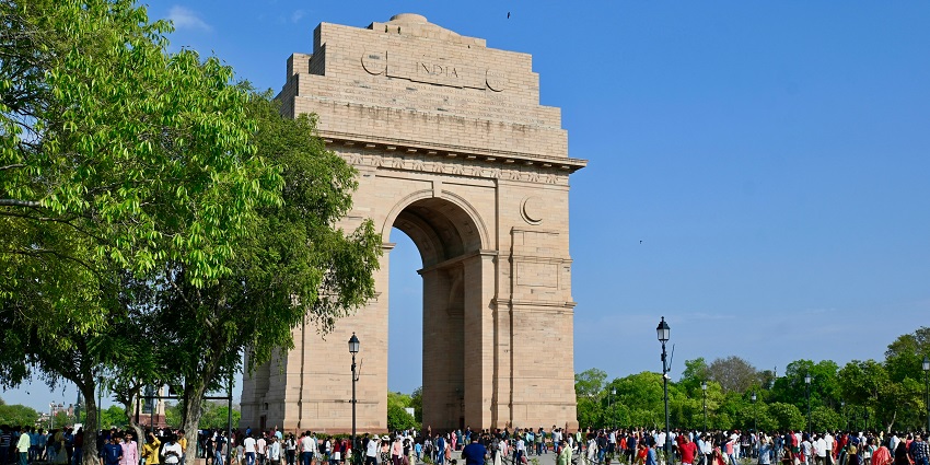 India Gate is a heartfelt tribute to India’s war heroes and a place for evening walks.