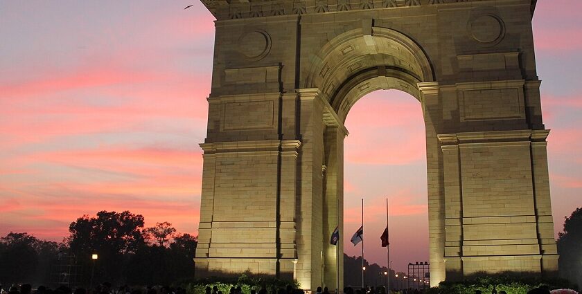 India Gate, with a peaceful ambience, offers several things to do in Delhi in summers.