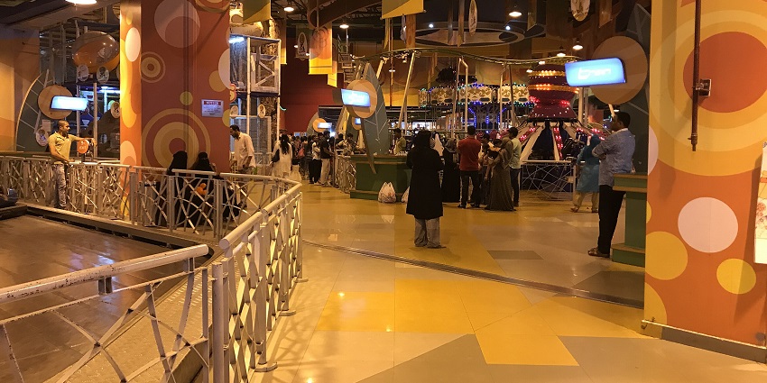 Lulu Mall accommodates visitors in an air-conditioned ambience among the dazzling decorations.