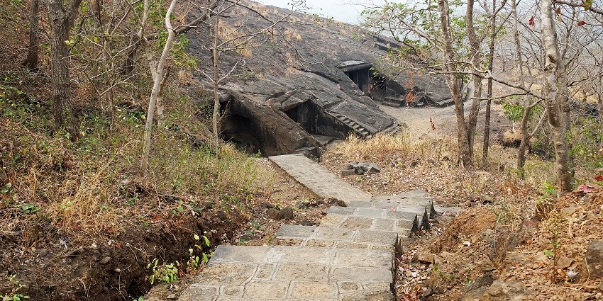 Wander through the narrow trails of Shiva caves and immerse into its spiritual ambience