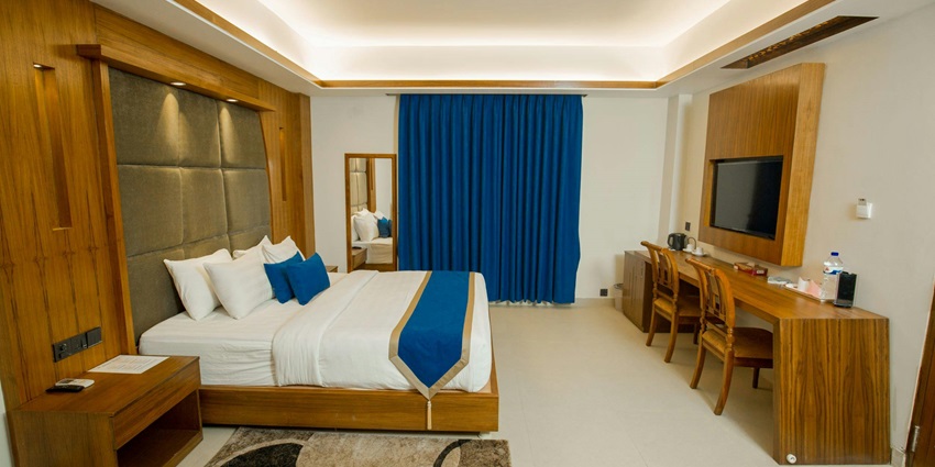 ccommodations near Gunung Mulu National park offer both luxury and budget friendly options