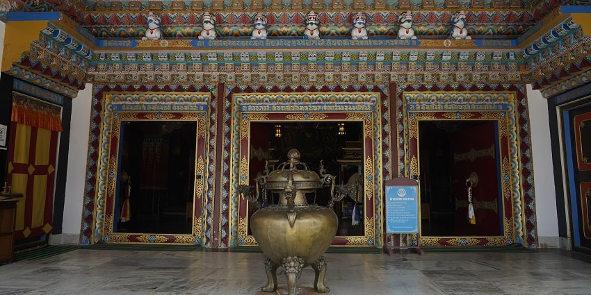 Lingdum monastery apt timings provide the tourists the best sight and experience during their vacations.