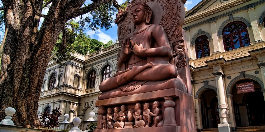 The beautiful snap of the meditating idol of the lord buddha in the Buddhist Museum