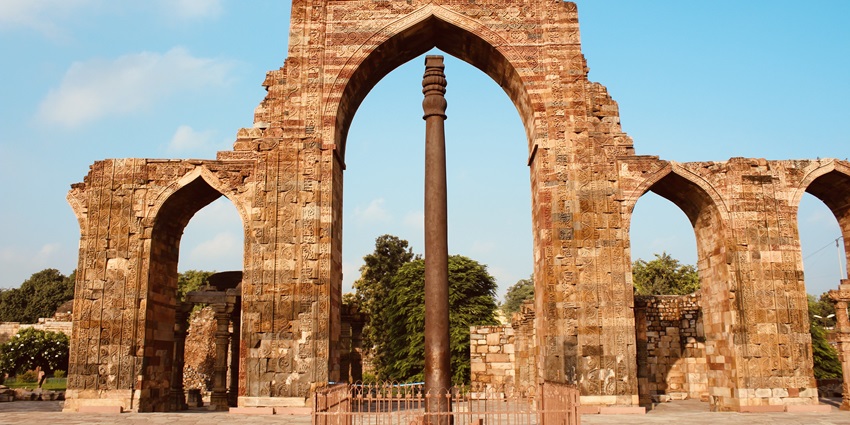 The Iron Pillar is one of the places to see near Saket with its rust-resistant metal composite structure