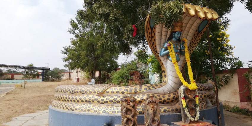Seeking blessings at the Jagannatha Temple is one of the top things to do in Kurnool.