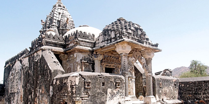 Explore the iconic architecture of Jain Temple, which is located in Dubai city of the UAE.