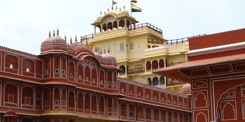 With all its forts ,this city is renowned for its royal architecture and rich cultural heritage