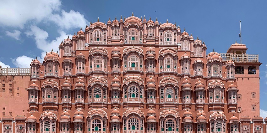 A frontal view of the beautiful Hawa Mahal of Jaipur clicked from across the street