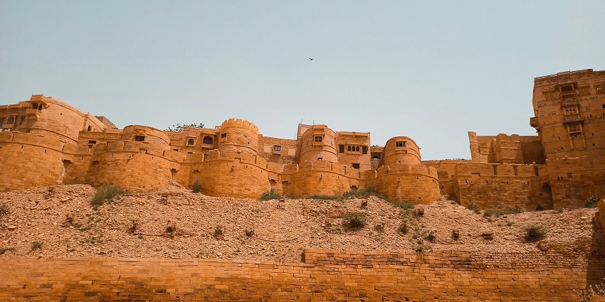 A glimpse of the rustic Jaisalmer, one of the top places to visit in monsoon near Delhi.