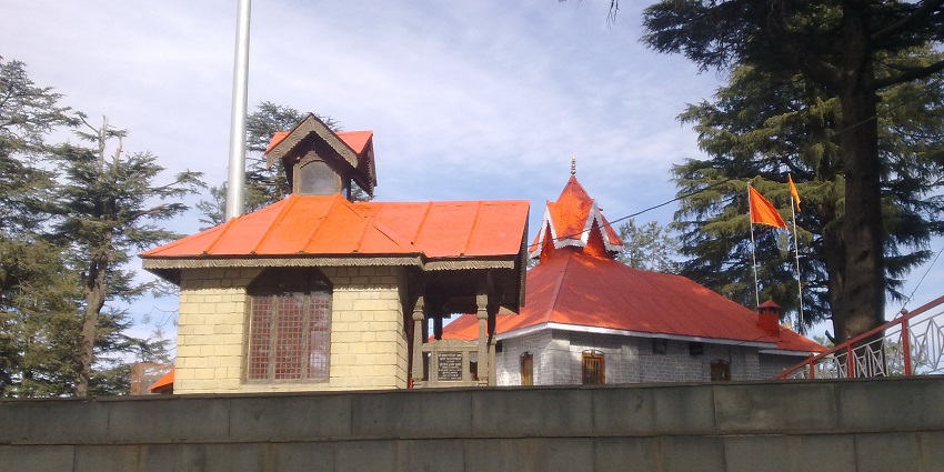 Seek blessings from Jakhoo Temple one of the must-visit attractions in Shimla, India.