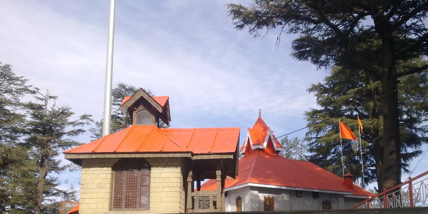 A picture of a famous Hanuman Temple in Himachal taken from the back side