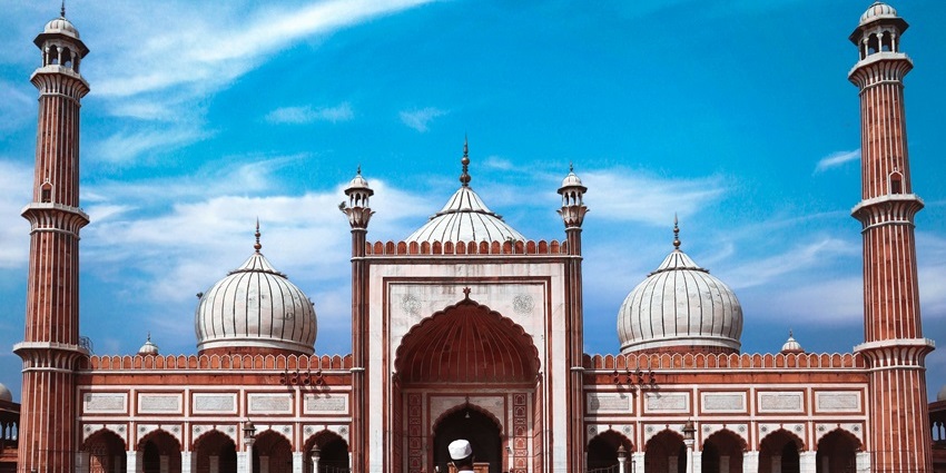 Image of Jama Masjid, one of the ideal places to visit near Karol Bagh for history buffs