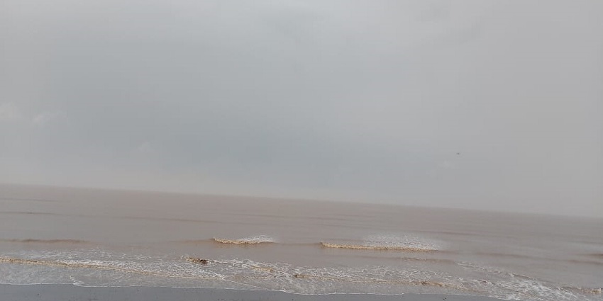 Jampore Beach is perfect for witnessing sunsets and taking a stroll amidst serene surroundings.