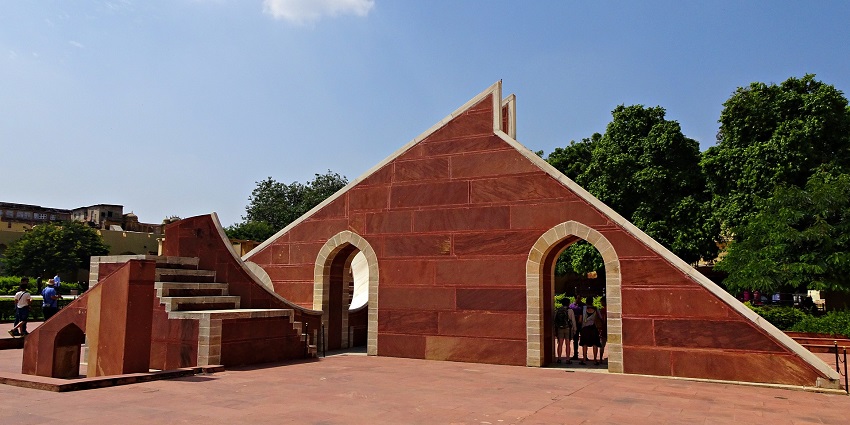Jantar Mantar is one of the places to visit in Delhi in summers for observers.