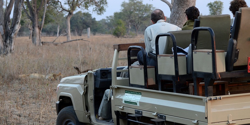 A beautiful snapshot of a thrilling jeep safari—Best things to do in Manali June