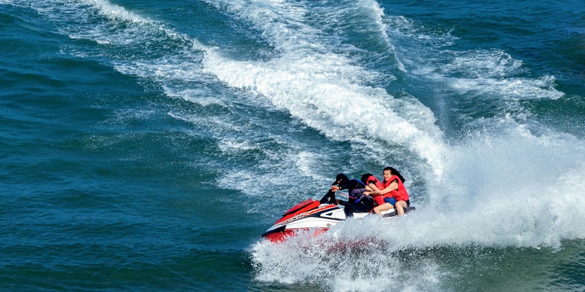 Jet Skiing is one of the top ten adventurous water sports in Sri Lanka along the coast.